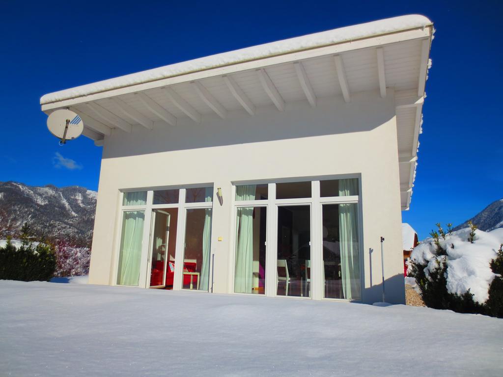 Flores, Ferienhaus Oder Doppelzimmer, Im Gruenen, 5 Gehminuten Ins Zentrum, Parkplatz, Zero Emissions Bad Ischl Exterior foto